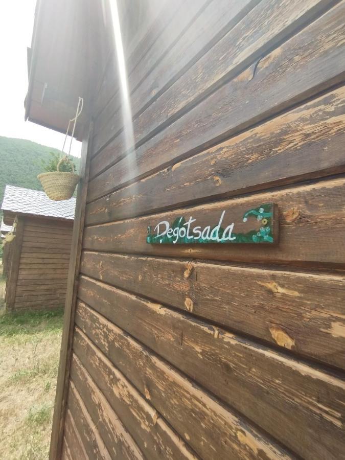 Camping La Zarapica - Palacios Del Sil Exteriör bild